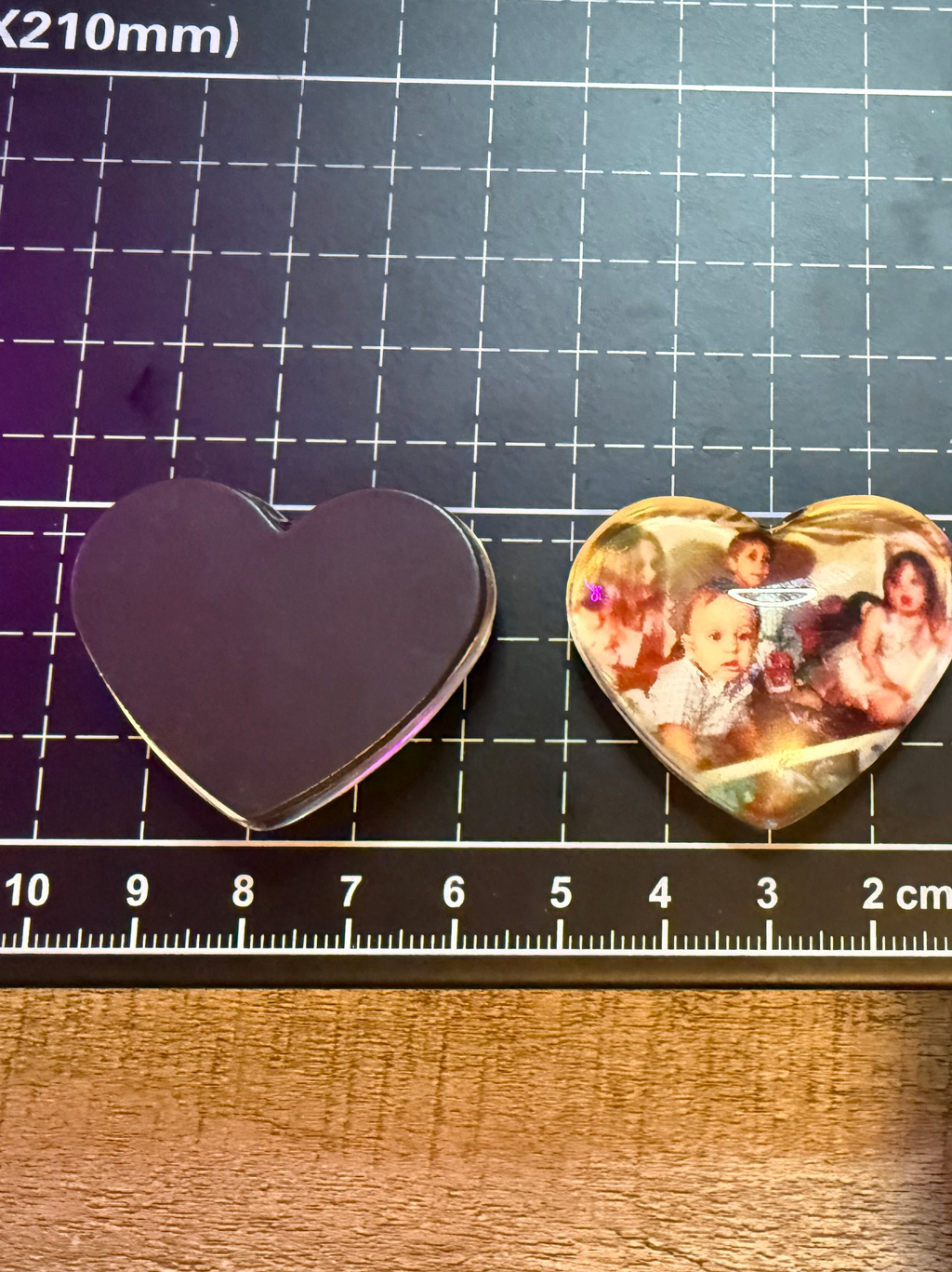 1 1/2 inch heart glass photo magnets, set of 3