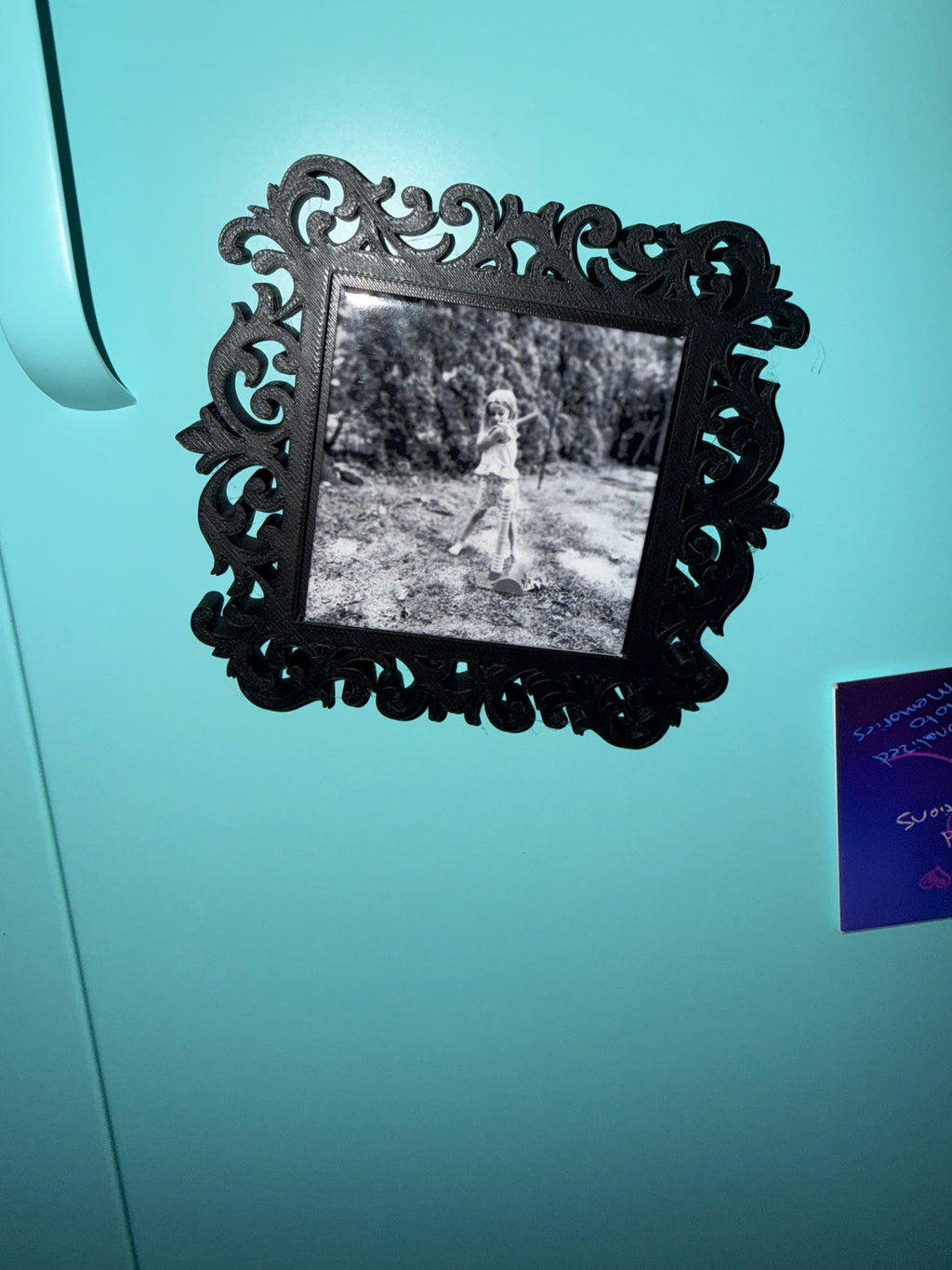 Ornate style frame for 2.5 in square photo magnet